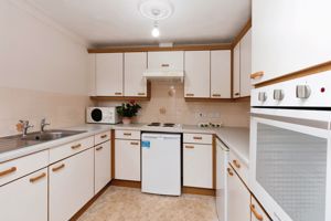 KITCHEN- click for photo gallery